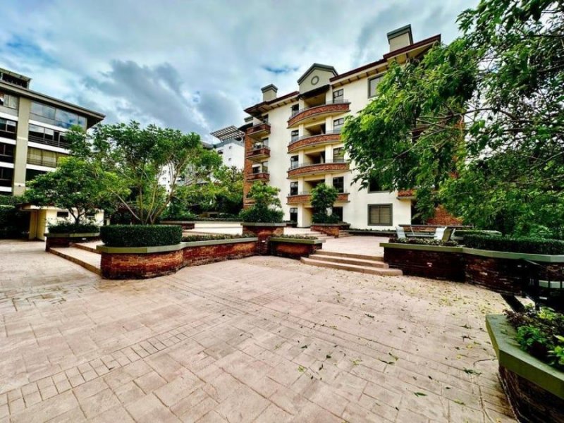 Apartamento en Alquiler en  Escazú, San José