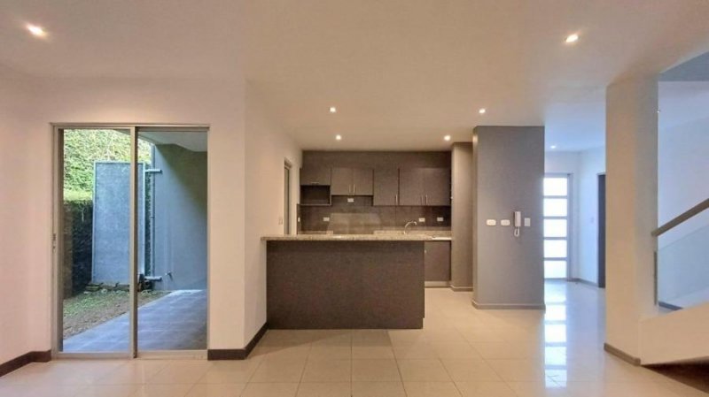 Apartamento en Alquiler en  Curridabat, San José