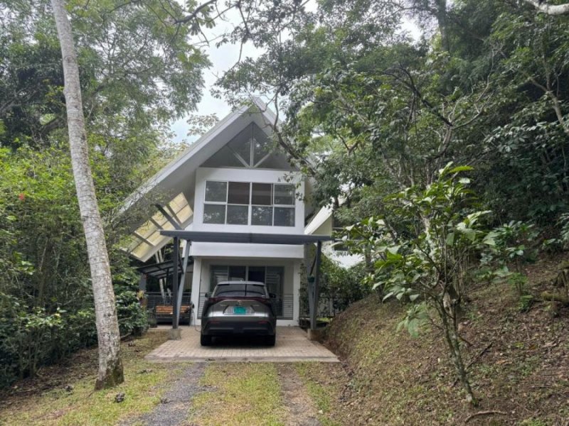 Casa en Alquiler en Mora Colón, San José