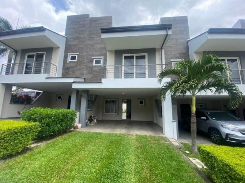 Foto Casa en Alquiler en Escazú, San José - U$D 1.800 - CAA108700 - BienesOnLine