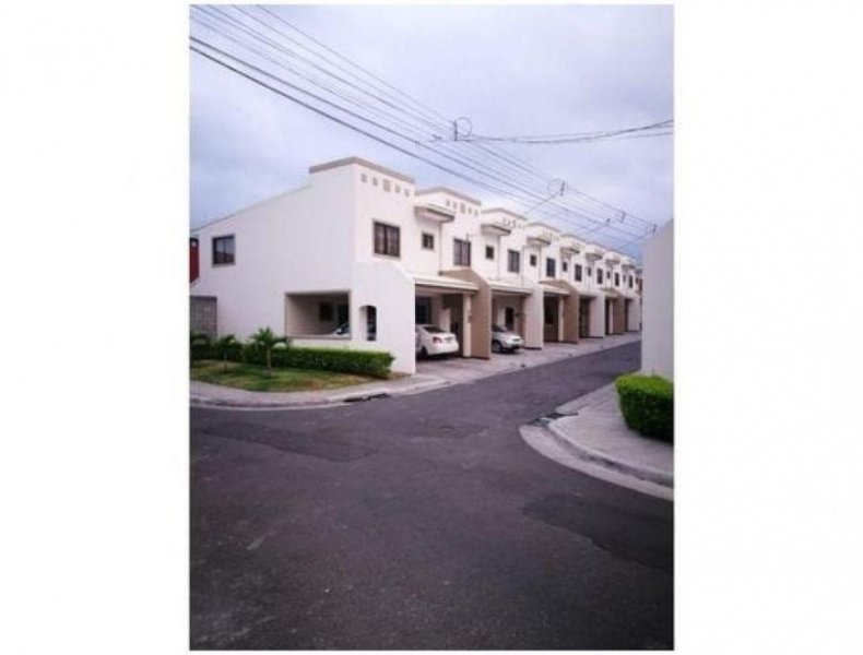 ALQUILER DE TOWN HOUSE, SAN JOSÉ, HATILLO CENTRO, VILLAS DLAGOO