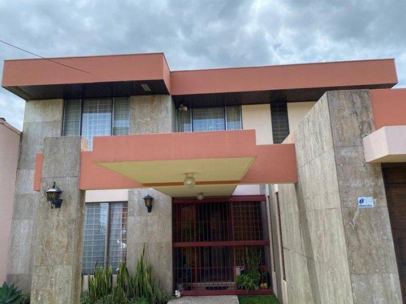 Foto Casa en Venta en Zapote, San José - U$D 245.145 - CAV108151 - BienesOnLine