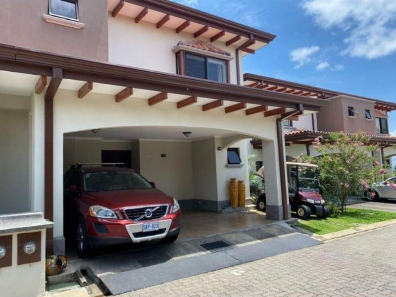 Foto Casa en Venta en Guácima, Alajuela - U$D 280.000 - CAV108383 - BienesOnLine