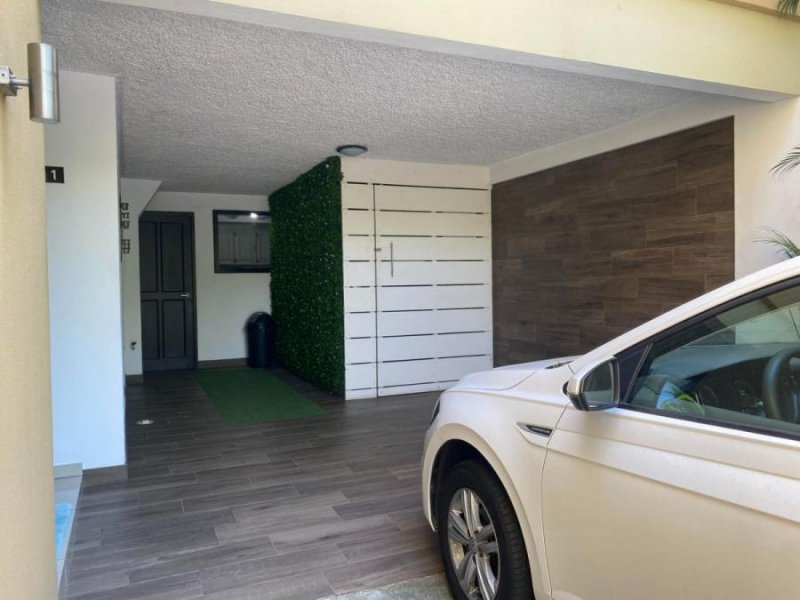 Foto Casa en Venta en Escazú, San José - U$D 340.000 - CAV108760 - BienesOnLine