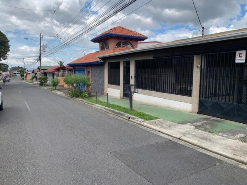 Casa en Venta en  Mercedes, Heredia