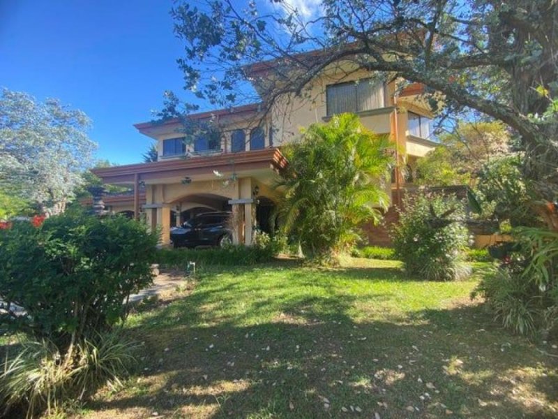 Casa en Venta en  Angeles, Heredia