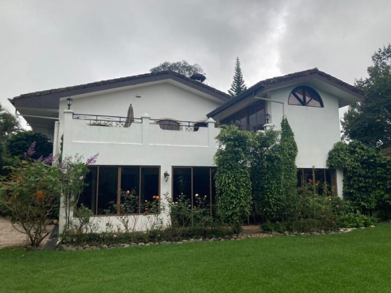 Casa en Venta en  San Rafael, Heredia