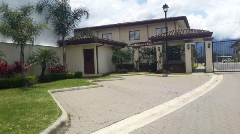 Foto Casa en Venta en Belén, Heredia - U$D 270.000 - CAV110377 - BienesOnLine