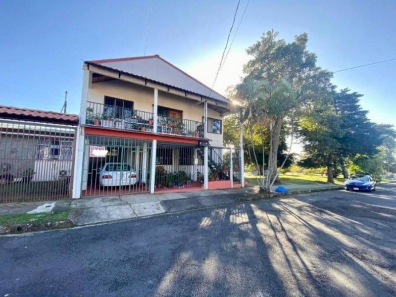 Foto Casa en Venta en Montes de Oca, San José - U$D 275.000 - CAV110968 - BienesOnLine