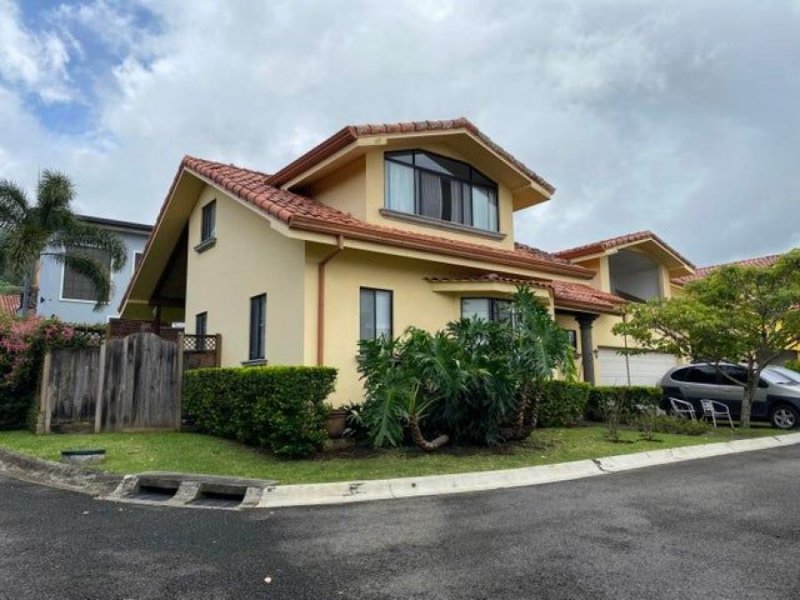 Foto Casa en Venta en Santa Ana, San José - U$D 325.000 - CAV110993 - BienesOnLine