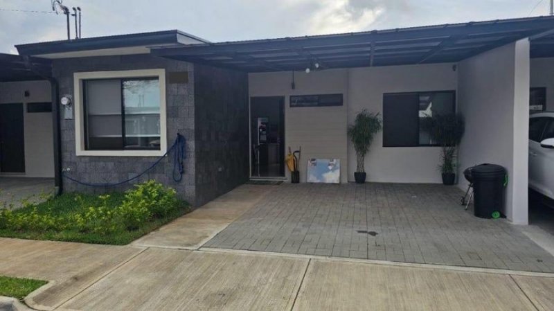 Foto Casa en Venta en Santa Ana, San José - U$D 198.000 - CAV111313 - BienesOnLine