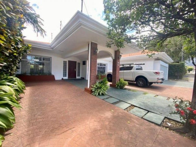 Casa en Venta en  Escazú, San José