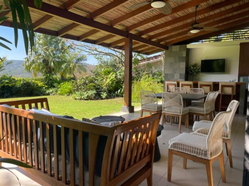 Foto Casa en Venta en Hacienda Los Reyes, Guácima, Alajuela - U$D 890.000 - CAV111816 - BienesOnLine