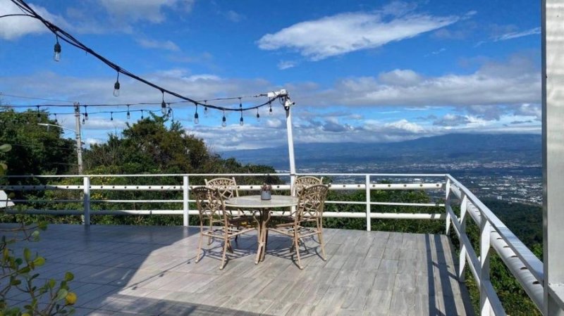 Foto Casa en Venta en Santa Ana, San José - U$D 750.000 - CAV111888 - BienesOnLine