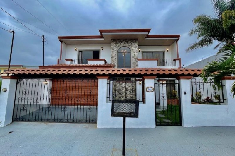 Casa en Venta en  Granadilla, San José