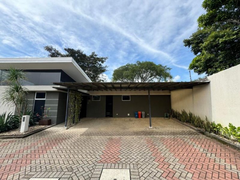 Casa en Venta en  Colón, San José