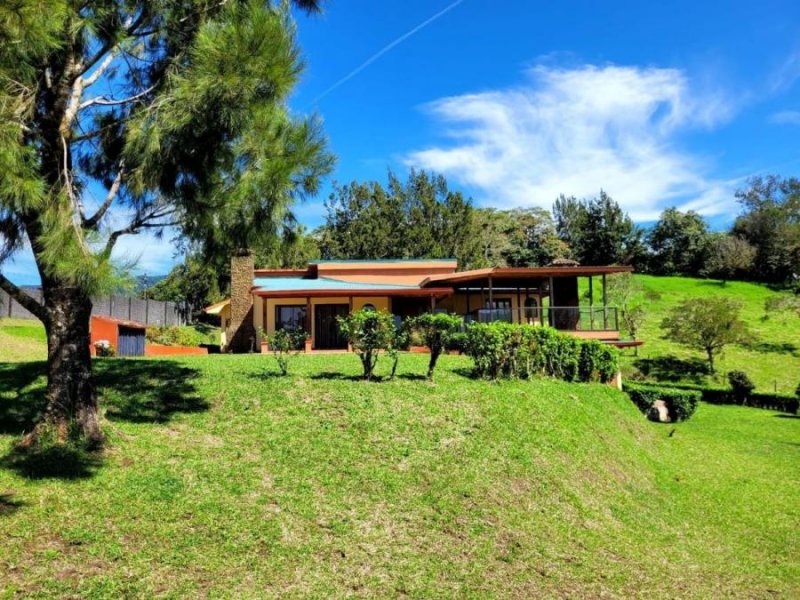 Casa en Venta en San Jerónimo Moravia, San José