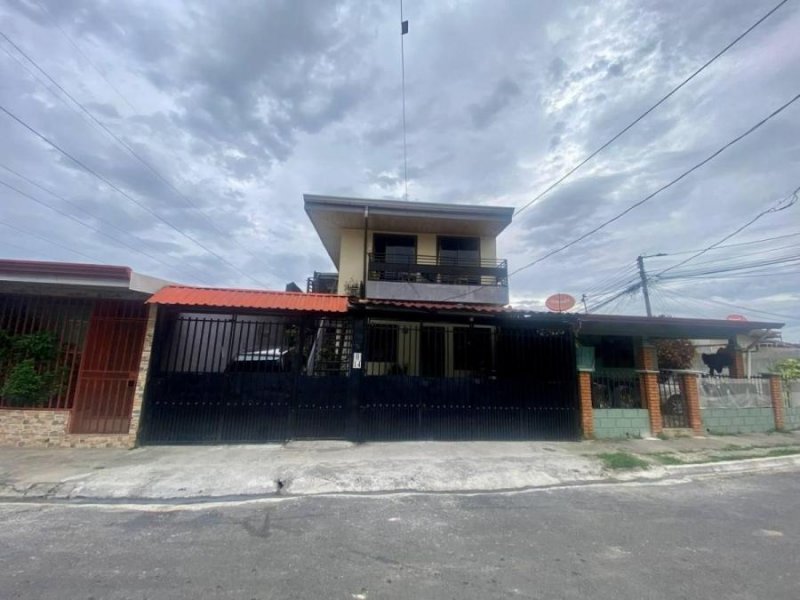 Venta de casa más 3 apartamentos en San Rafael de Alajuela  E.T #25-198