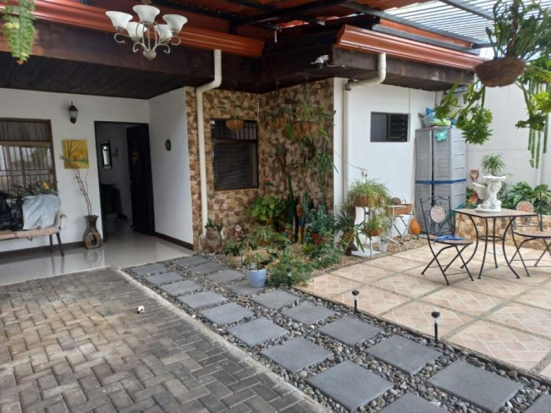 Casa en Venta en  San José de la Montaña, Heredia