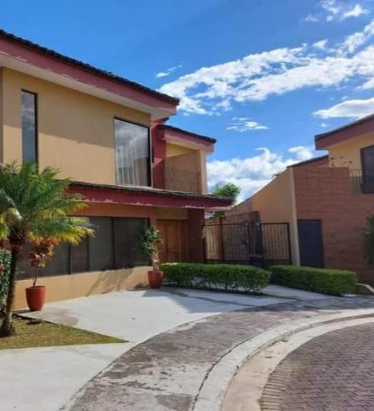 Foto Casa en Venta en Belén, Heredia - U$D 350.000 - CAV72908 - BienesOnLine