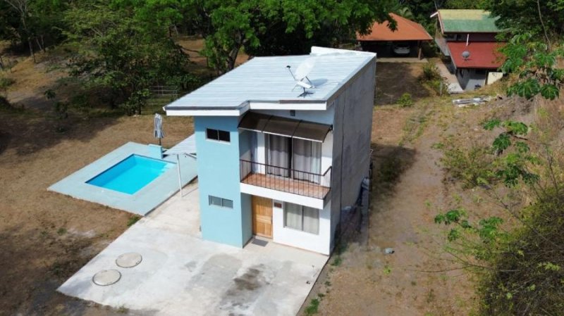 Casa en Venta en San Rafael Esparza, Puntarenas