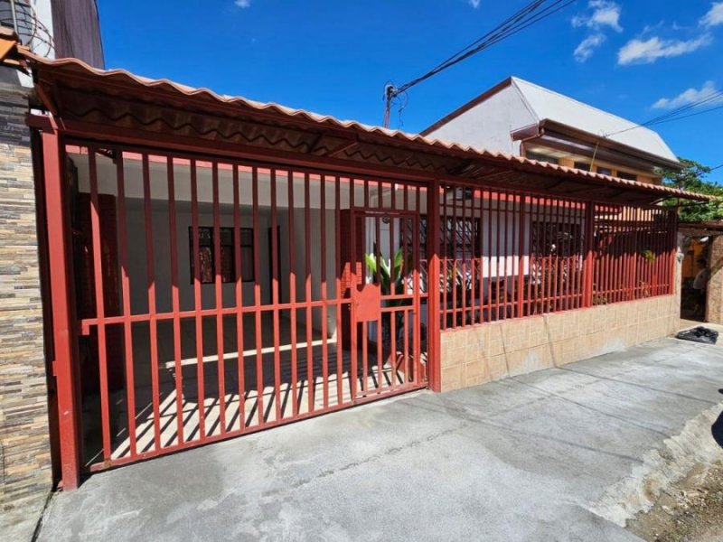 Casa en Venta en San Antonio Desamparados, San José