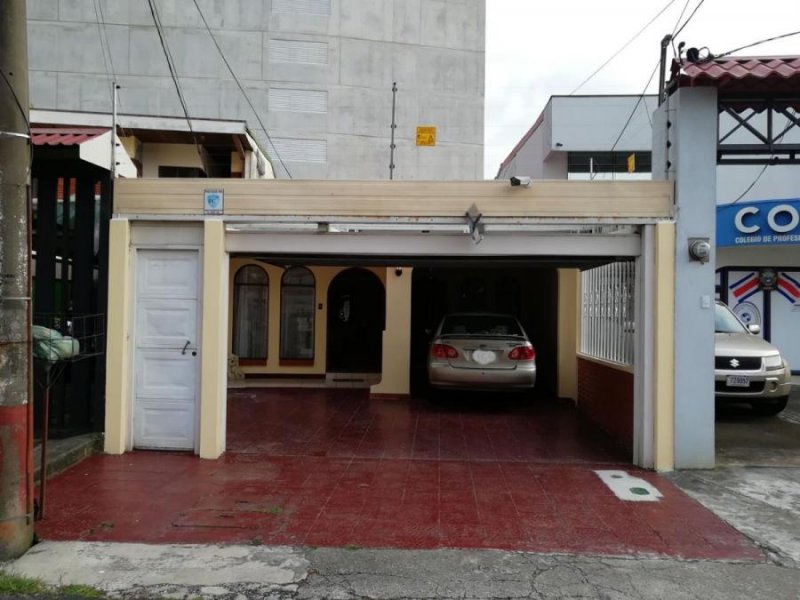 Foto Casa en Venta en Sabana Sur, San José, San José - U$D 230.000 - CAV65987 - BienesOnLine