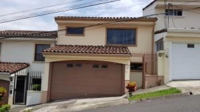 Foto Casa en Venta en Escazú, San José - U$D 169.000 - CAV28547 - BienesOnLine