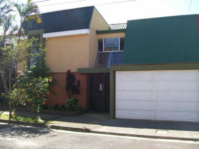 Foto Casa en Venta en Mata Redonda, San José - U$D 250.000 - CAV1357 - BienesOnLine