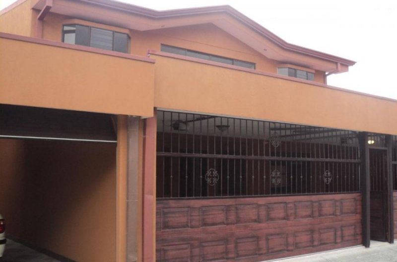 Foto Casa en Venta en Desamparados, San José - U$D 175.600 - CAV29624 - BienesOnLine