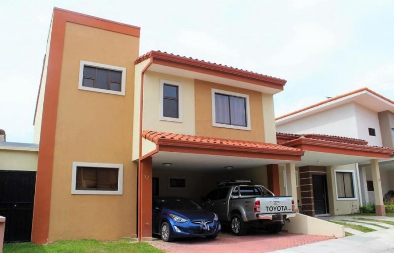 Foto Casa en Venta en Santo Tomás, Santo Domingo, Heredia - U$D 185.000 - CAV21060 - BienesOnLine