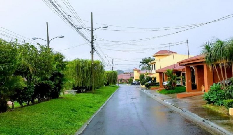 Foto Casa en Venta en San Francisco, Heredia, Heredia - U$D 138.000 - CAV25708 - BienesOnLine