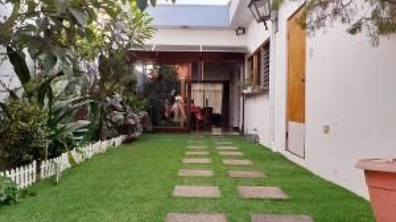 Foto Casa en Venta en Montes de Oca, San José - U$D 250.000 - CAV27907 - BienesOnLine