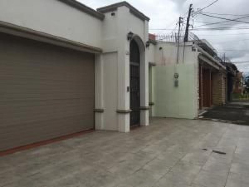 Foto Casa en Venta en Escazú, San José - U$D 297.000 - CAV27497 - BienesOnLine