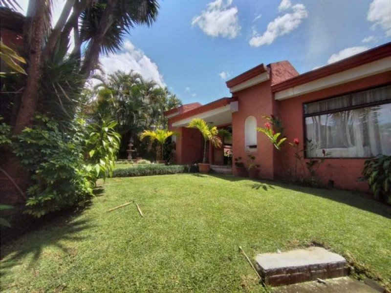 Foto Casa en Venta en curridabat, Avenida sierra madre, San José - U$D 750.000 - CAV51123 - BienesOnLine