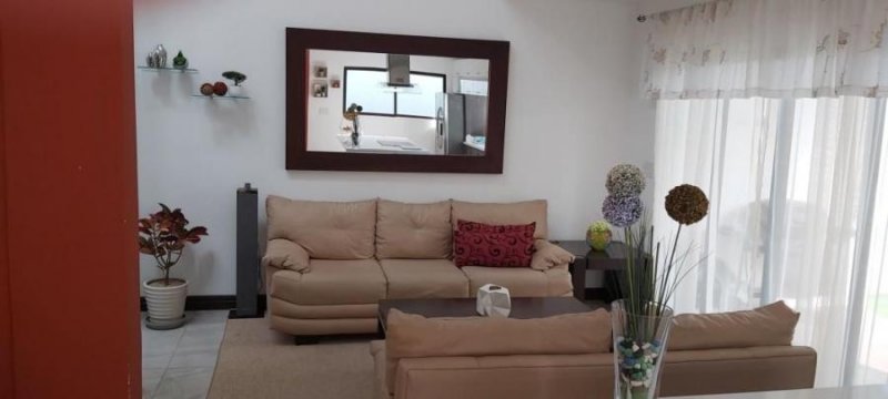 Foto Casa en Venta en Granadilla, Curridabat, San José - U$D 320.000 - CAV25695 - BienesOnLine