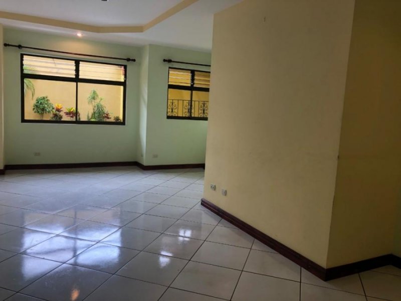 Foto Casa en Alquiler en Curridabat, San José - U$D 800 - CAA21330 - BienesOnLine