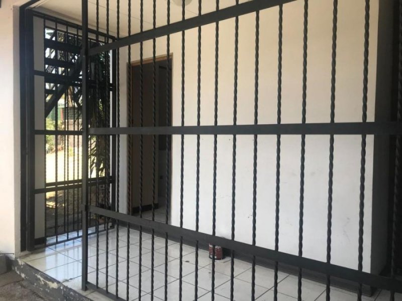 Foto Apartamento en Alquiler en Santa Ana, San José - U$D 400 - APA37806 - BienesOnLine