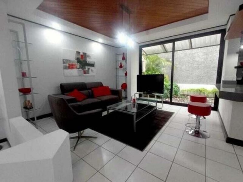 Apartamento en Alquiler en Sabana Mata Redonda, San José