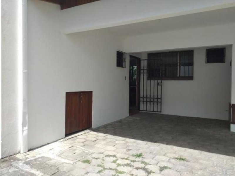 Foto Apartamento en Alquiler en Escazú centro, Escazú, San José - U$D 600 - APA37083 - BienesOnLine