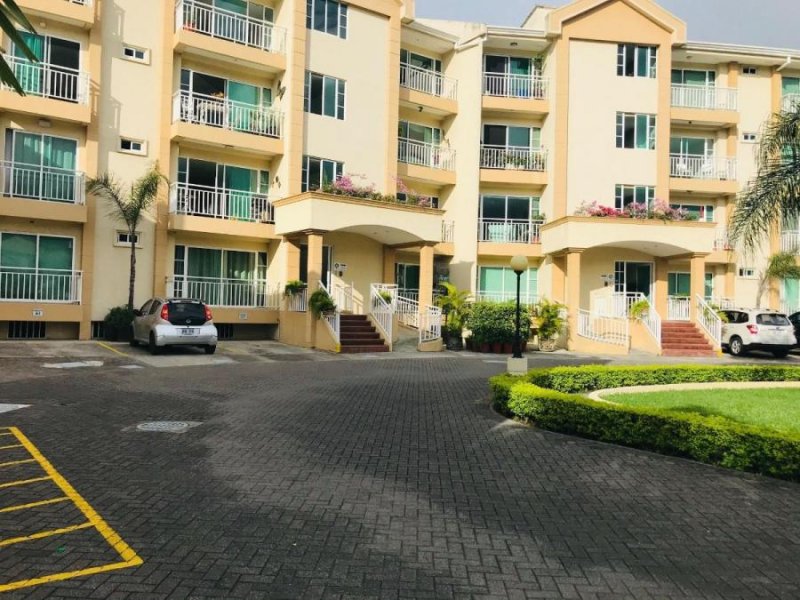 Foto Apartamento en Alquiler en Guachipelín, Escazú, San José - U$D 1.300 - APA33269 - BienesOnLine