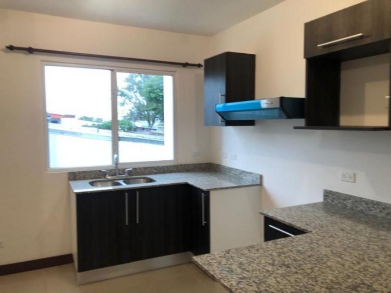 Foto Apartamento en Alquiler en Tibás, San José - U$D 670 - APA30767 - BienesOnLine