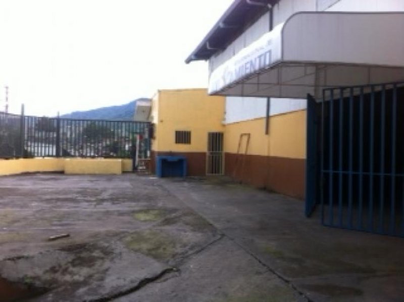 Foto Bodega en Alquiler en Curridabat, San José - U$D 1.700 - BOA3110 - BienesOnLine