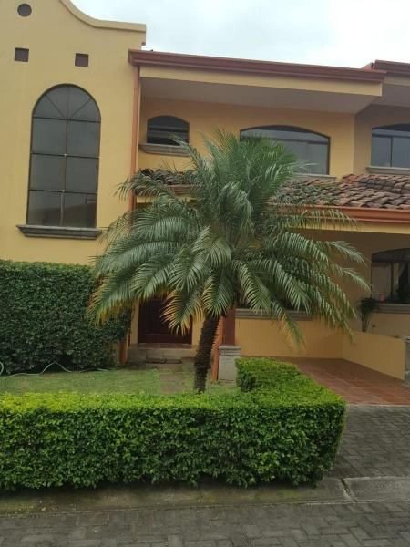 Foto Casa en Alquiler en Escazú, Escazú, San José - U$D 900 - CAA37744 - BienesOnLine