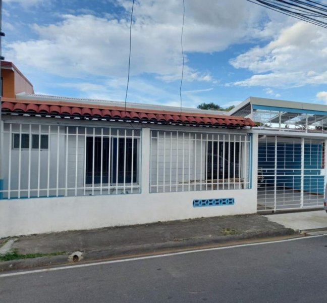 Foto Casa en Alquiler en Escazú, Escazú, San José - U$D 1.300 - CAA62094 - BienesOnLine