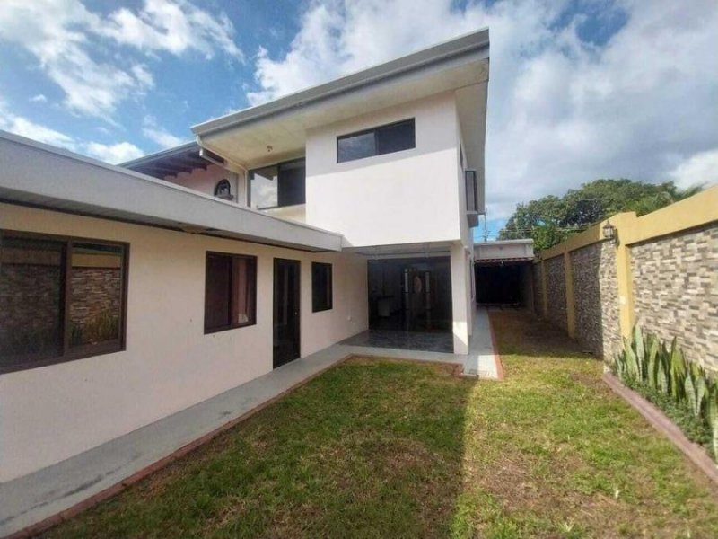 Foto Casa en Alquiler en Santa Ana, San José - ¢ 800.000 - CAA110932 - BienesOnLine