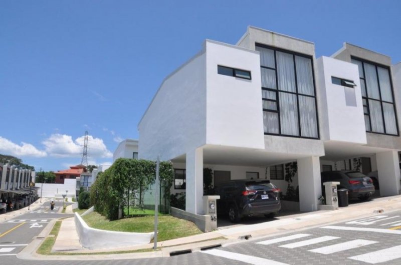 Casa en Alquiler en  Pozos, San José