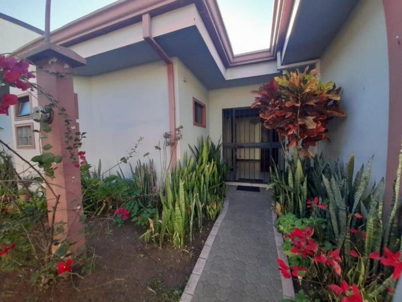 Foto Casa en Alquiler en Santa Ana, San José - ¢ 700.000 - CAA107636 - BienesOnLine