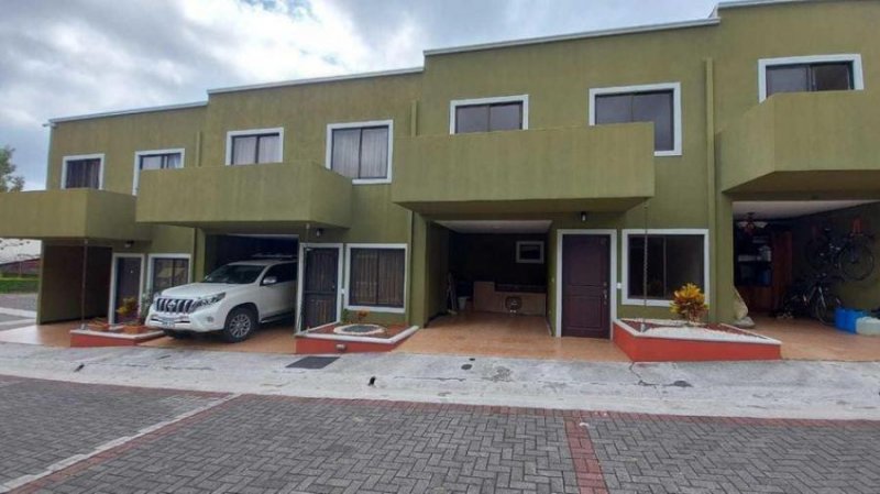 Foto Casa en Alquiler en Sabanilla, Montes de Oca, San José - U$D 750 - CAA40148 - BienesOnLine