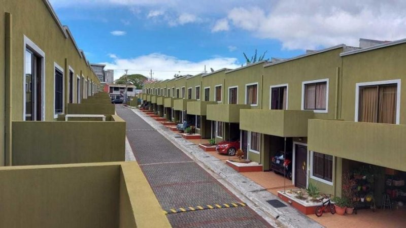 Foto Casa en Alquiler en Sabanilla, Montes de Oca, San José - U$D 750 - CAA40238 - BienesOnLine